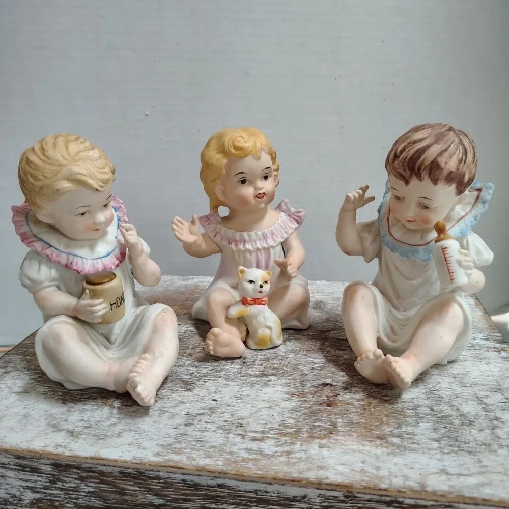 Adorable Vintage Lefton Piano Babies Porcelain Figurines Set Of 3. C8